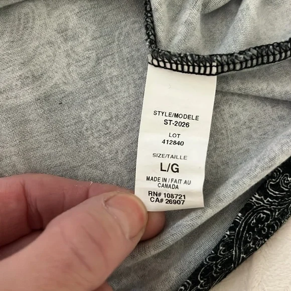 Paisley Racer Back Tank Top - Picture 9 of 10